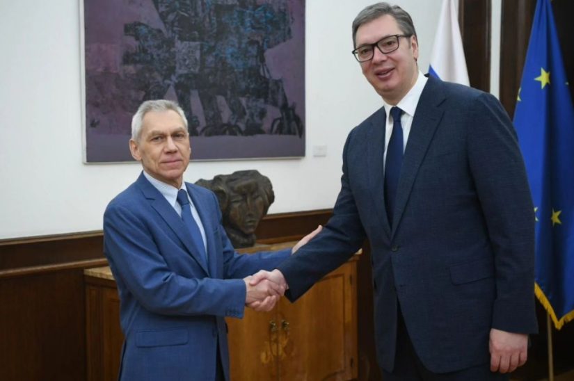 Predsednik Srbije Aleksandar Vučić i ruski ambasador Aleksandar Bocan-Harčenko