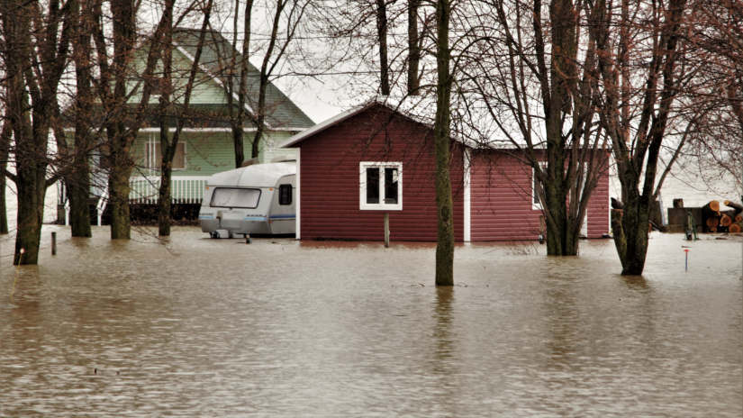texas-floods-AI-canva