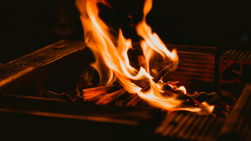 burning-flag-AI-canva