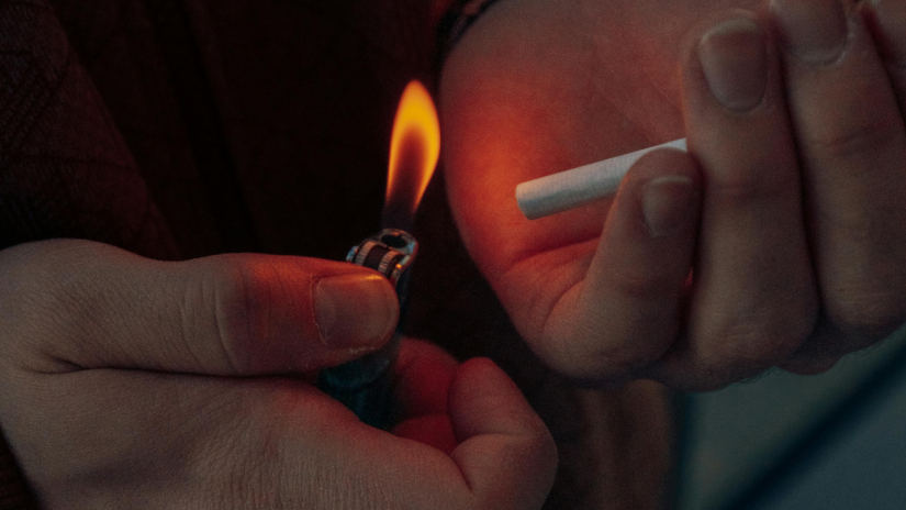 light-up-cigarette-canva