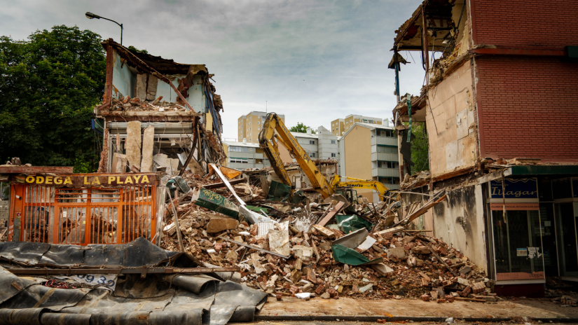 earthquake-canva